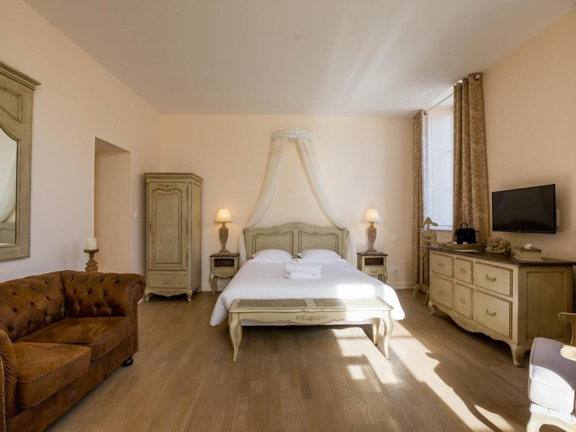 Le Cara - 4 Appartements Calmes Et Chics Au Coeur De Beaune Beaune  Zimmer foto
