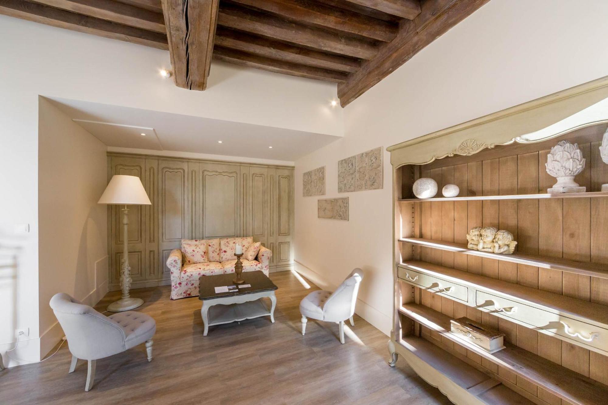 Le Cara - 4 Appartements Calmes Et Chics Au Coeur De Beaune Beaune  Zimmer foto