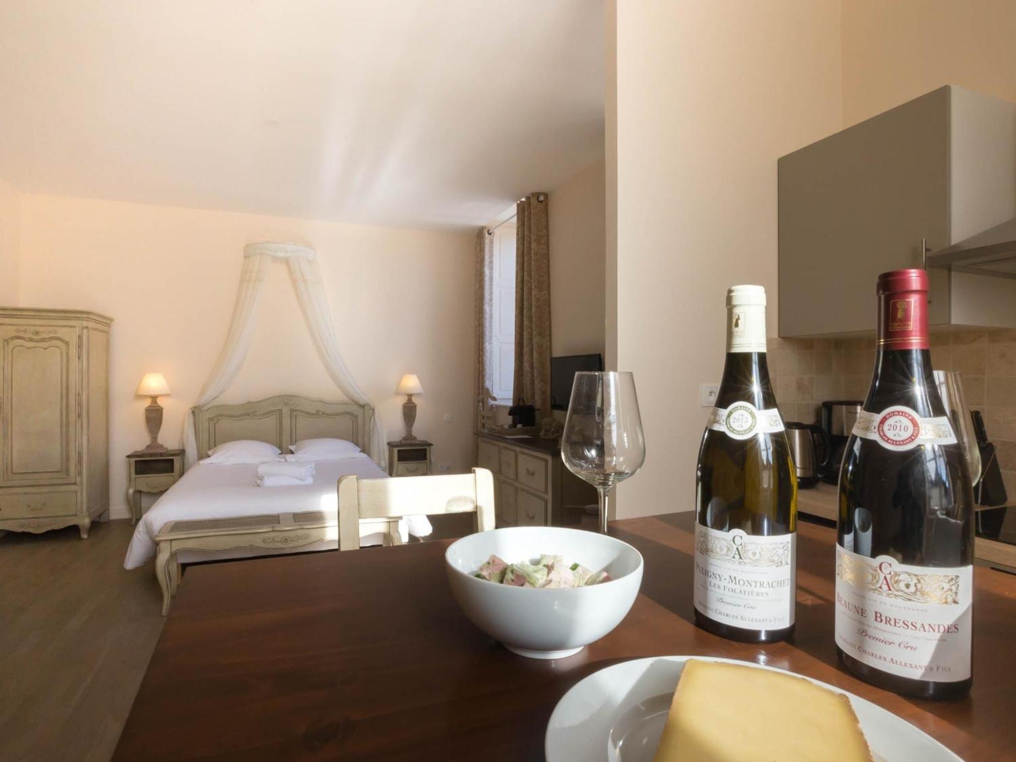 Le Cara - 4 Appartements Calmes Et Chics Au Coeur De Beaune Beaune  Zimmer foto
