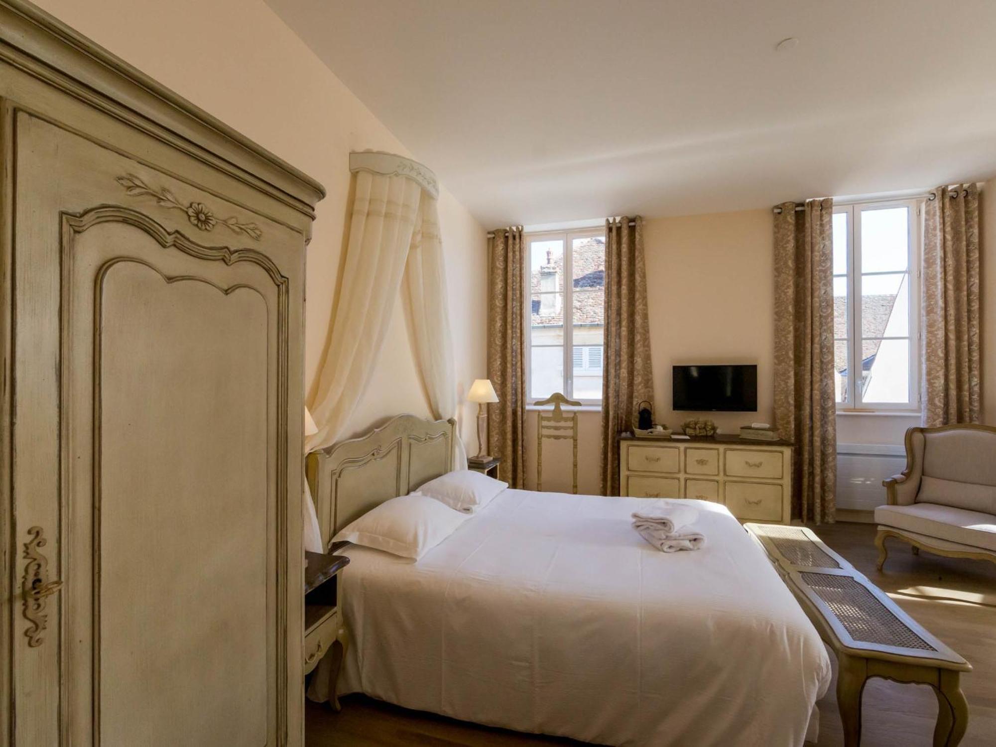 Le Cara - 4 Appartements Calmes Et Chics Au Coeur De Beaune Beaune  Zimmer foto